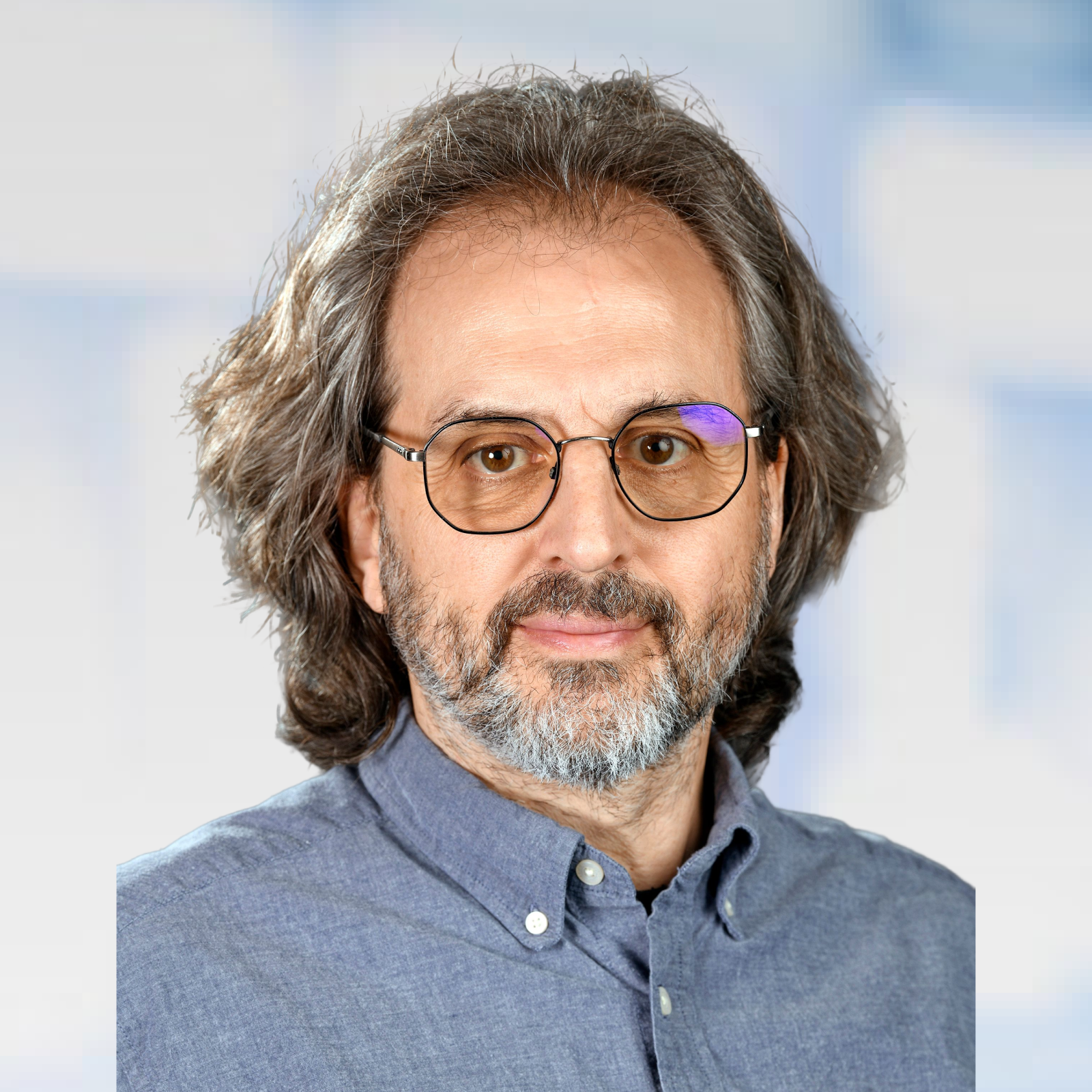 Mario Borgnia