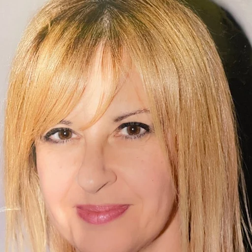 Headshot of Ioanna Armata